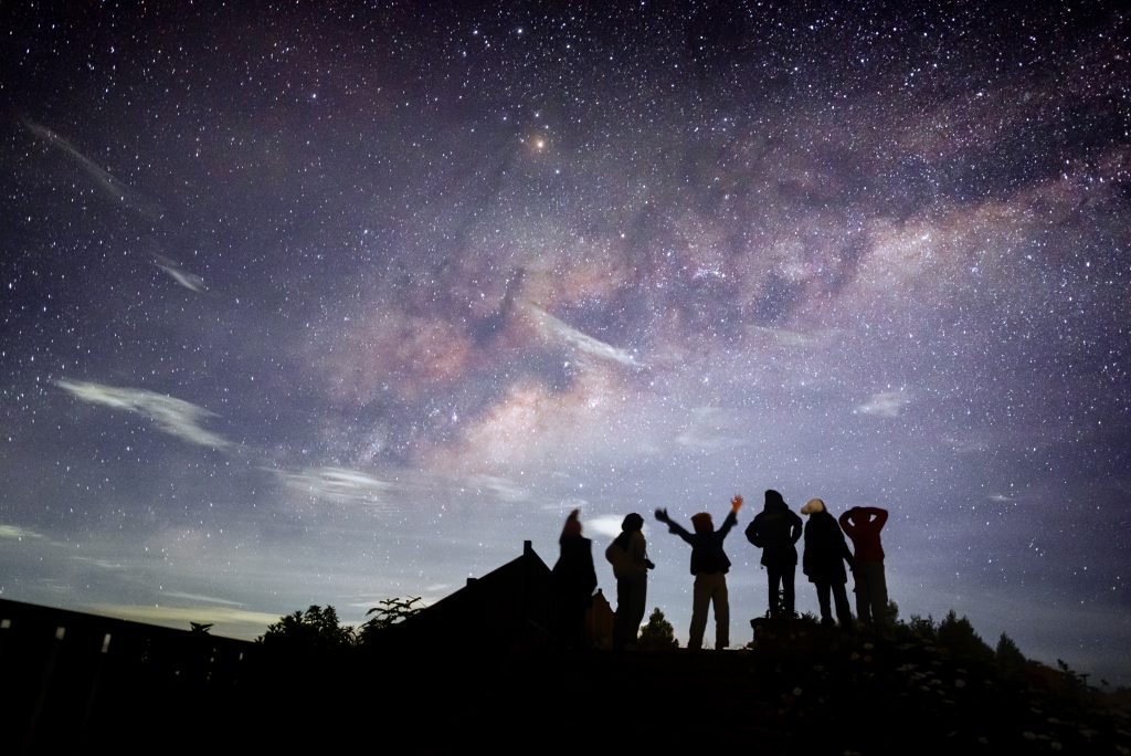Pemandangan Bimasakti yang megah